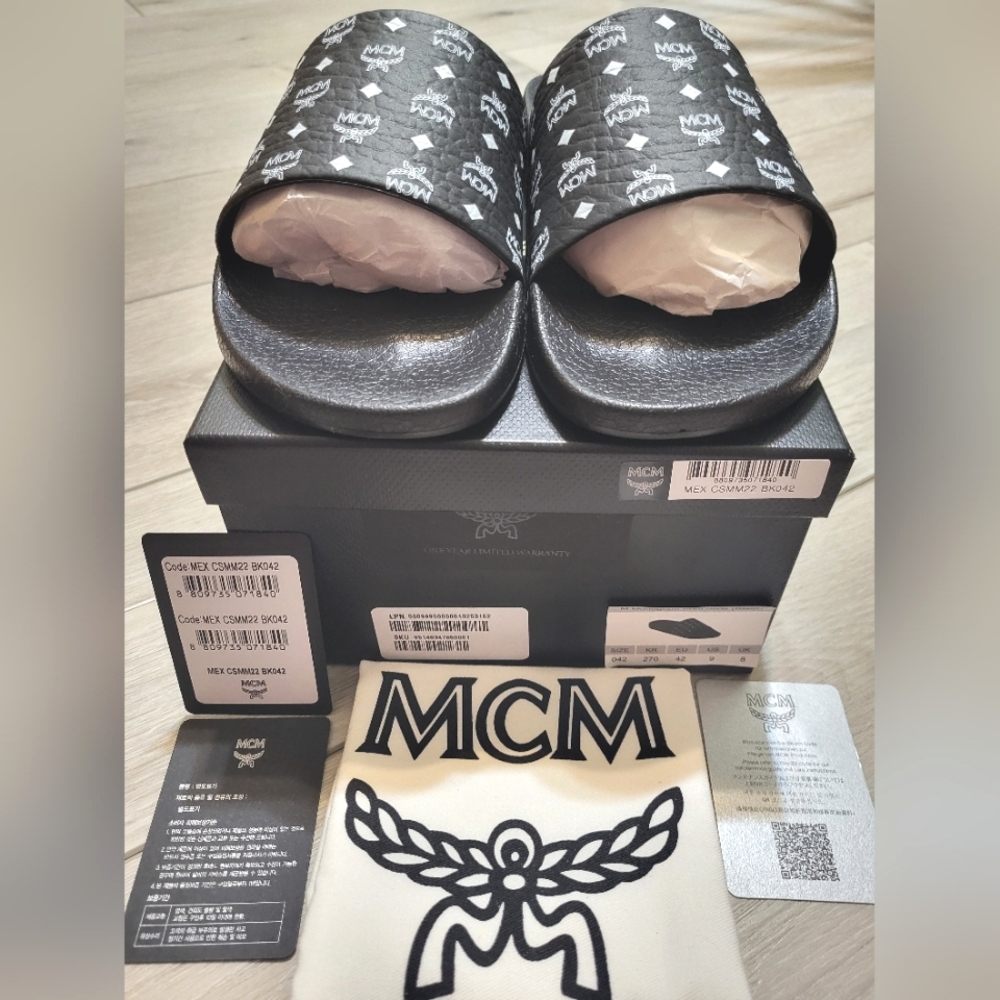 ✨️[NWT] lMCM Slides (9) & Claus M Reversible Belt Combo - Picture 9 of 16